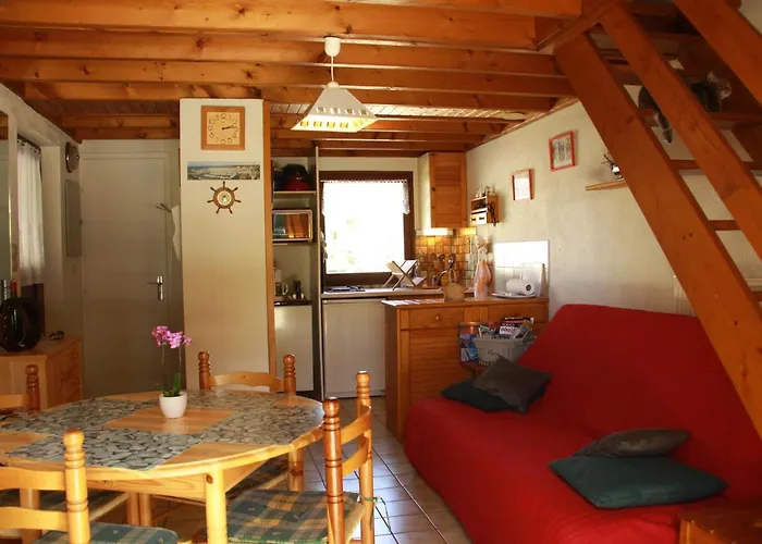 Hébergement de vacances Maison à 200 M De La